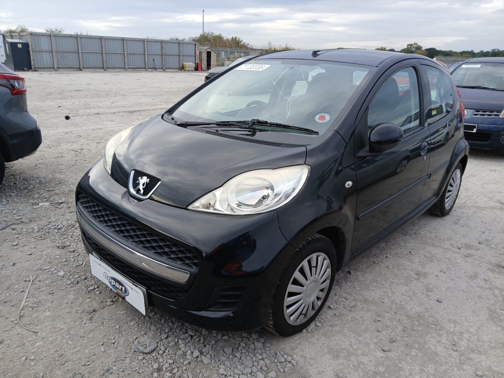 PEUGEOT 107