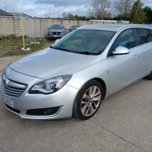 VAUXHALL INSIGNIA