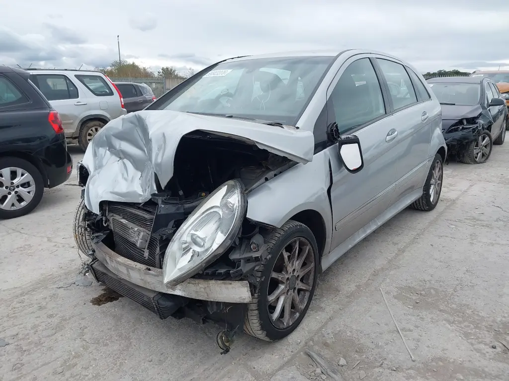 MERCEDES BENZ B